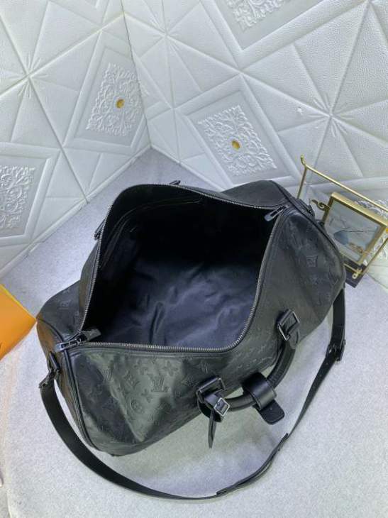 Picture of Louis Vuitton Mens Bags _SKUfw156181895fw